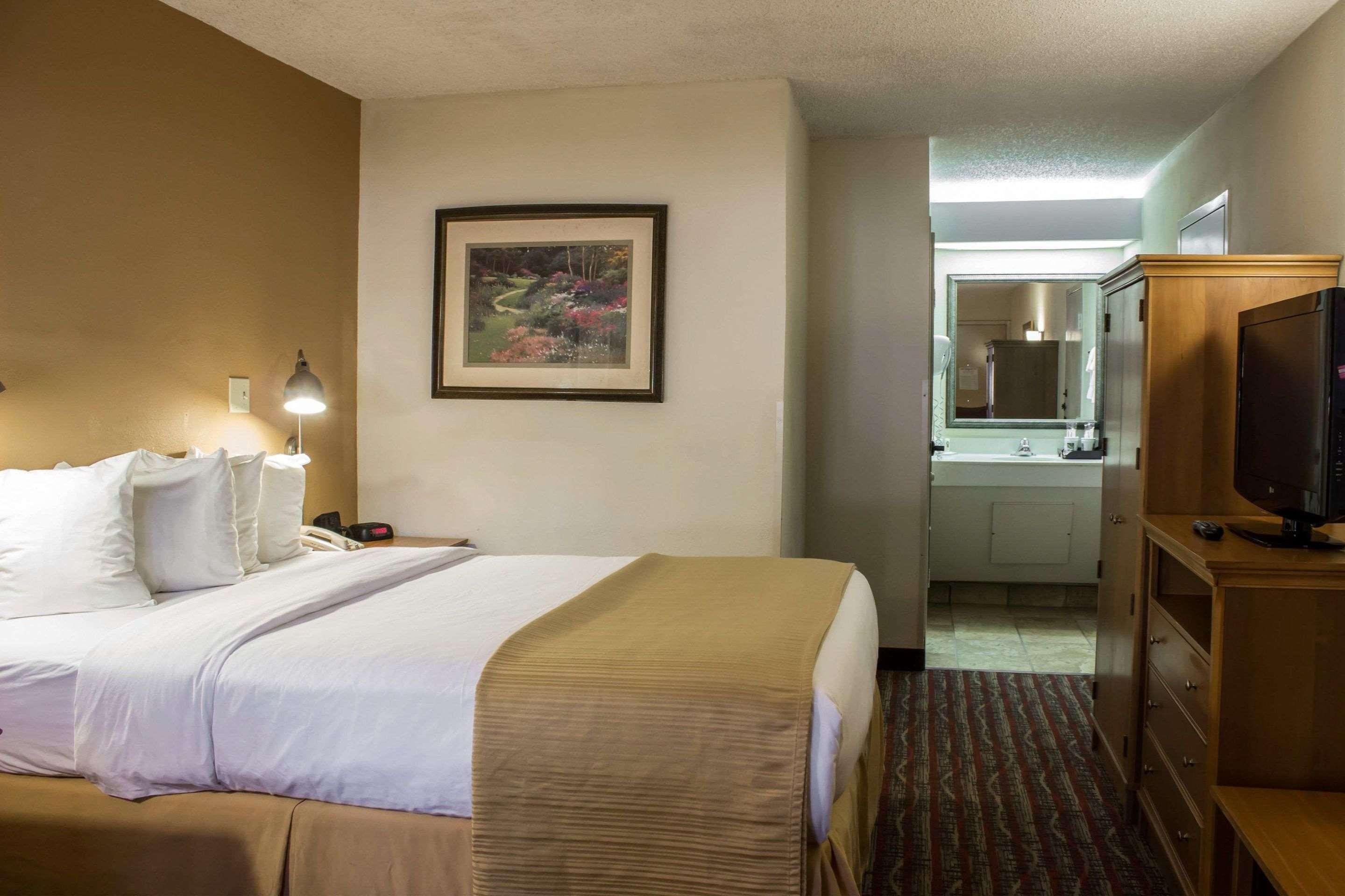 Hampton Inn Chapel Hill Extérieur photo