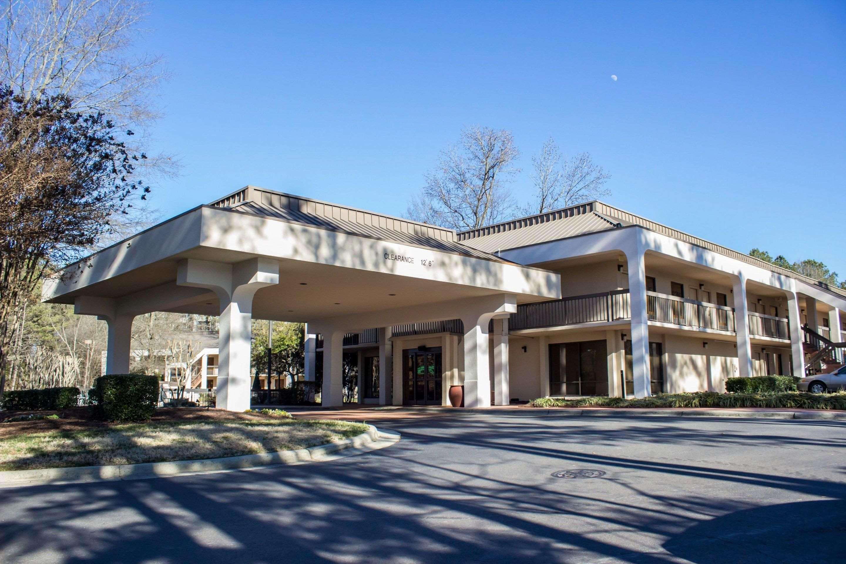 Hampton Inn Chapel Hill Extérieur photo
