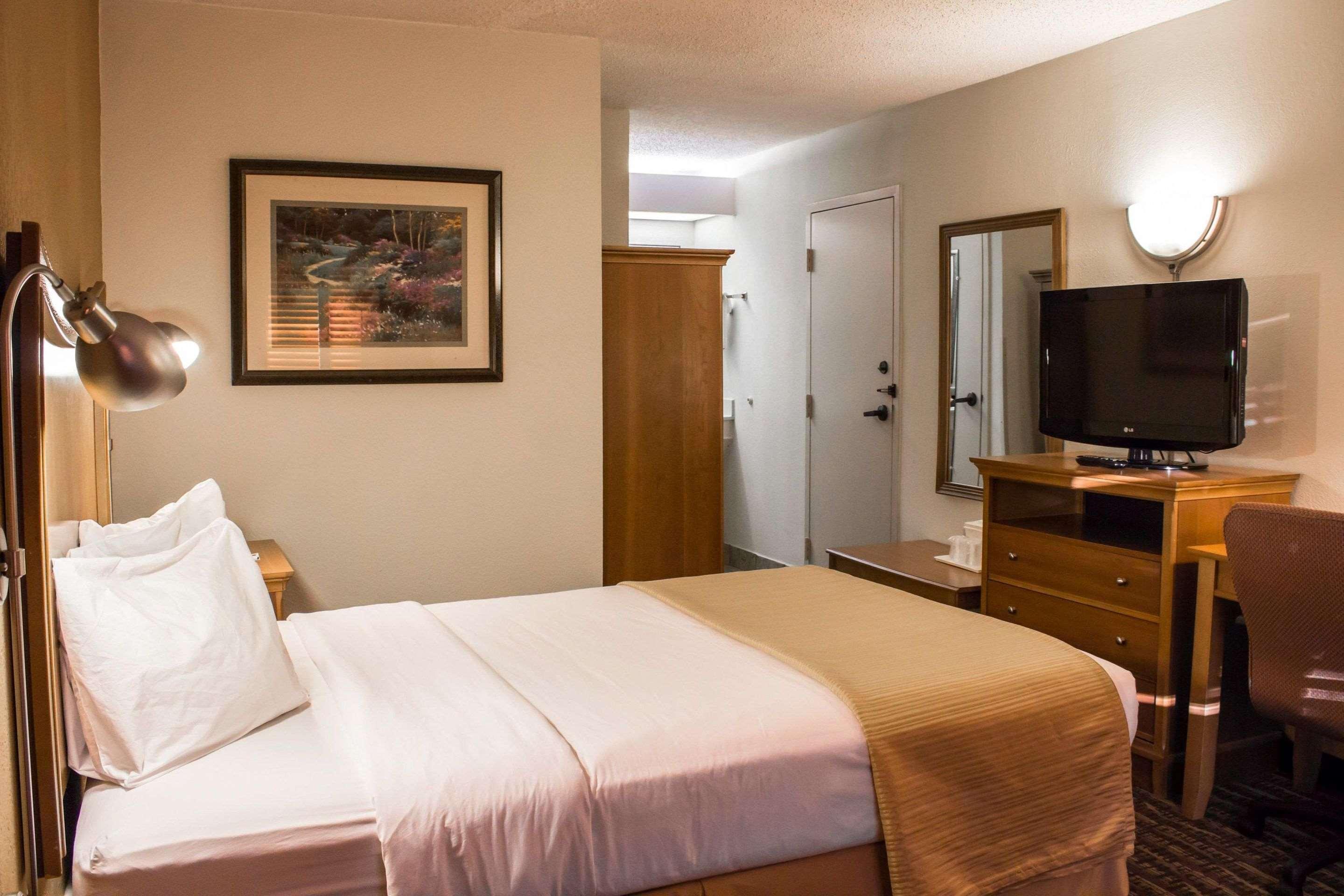 Hampton Inn Chapel Hill Extérieur photo